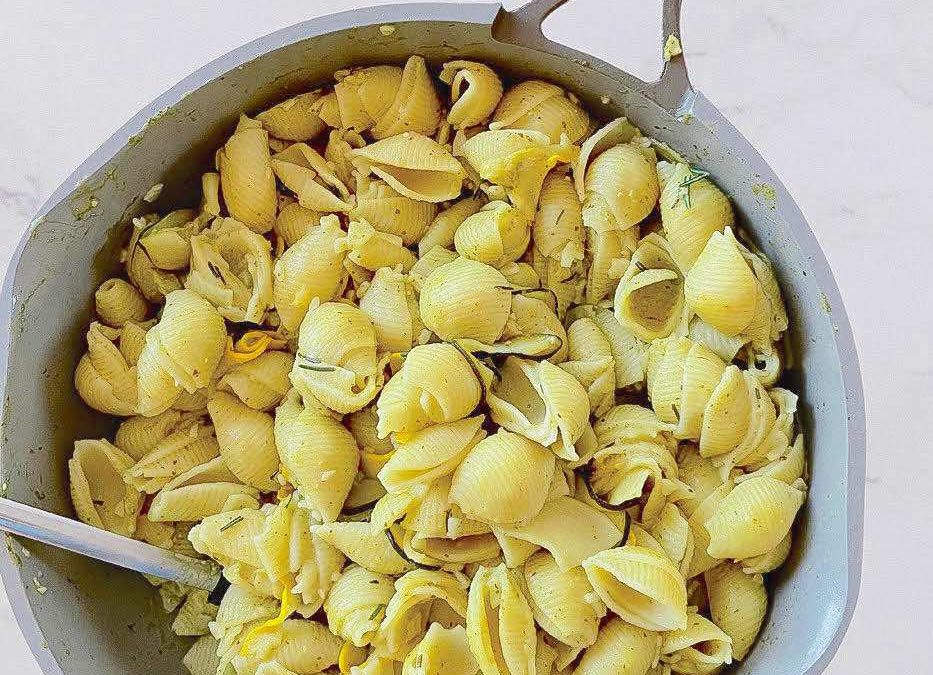 SQUASH AND ZUCCHINI PESTO PASTA