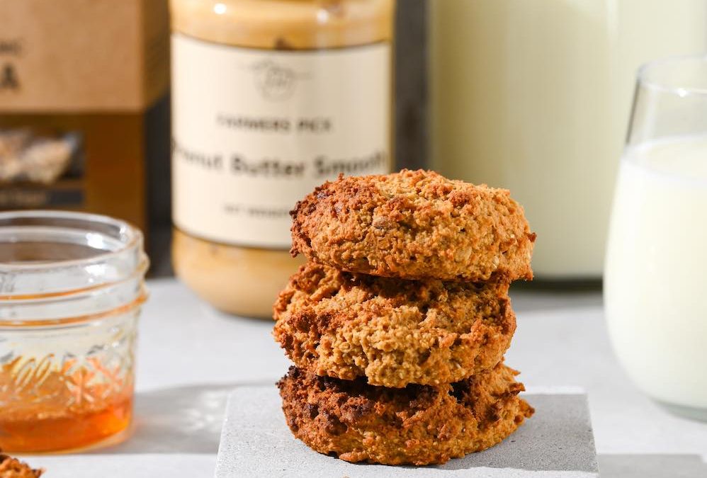 PEANUT BUTTER GRANOLA HONEY COOKIES